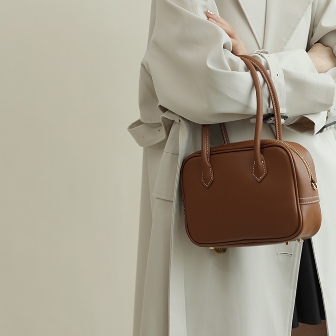 バッグ かばん 鞄 レディースバッグ ハンドバッグ ミニバッグ コンパクト 四角 スクエア 内ポケット 軽量 便利 かわいい 大人可愛い きれいめ シンプル カジュアル 大人 上品 おしゃれ