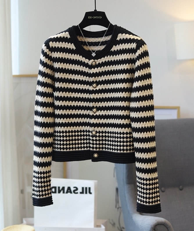 デート モテアイテム カーディガン 長袖 ラウンドネック モコモコ 前開き 可愛い きれいめ 上品 おしゃれ かっこいい 可愛い ラブリー キュート ガーリー クール モード系 セクシー