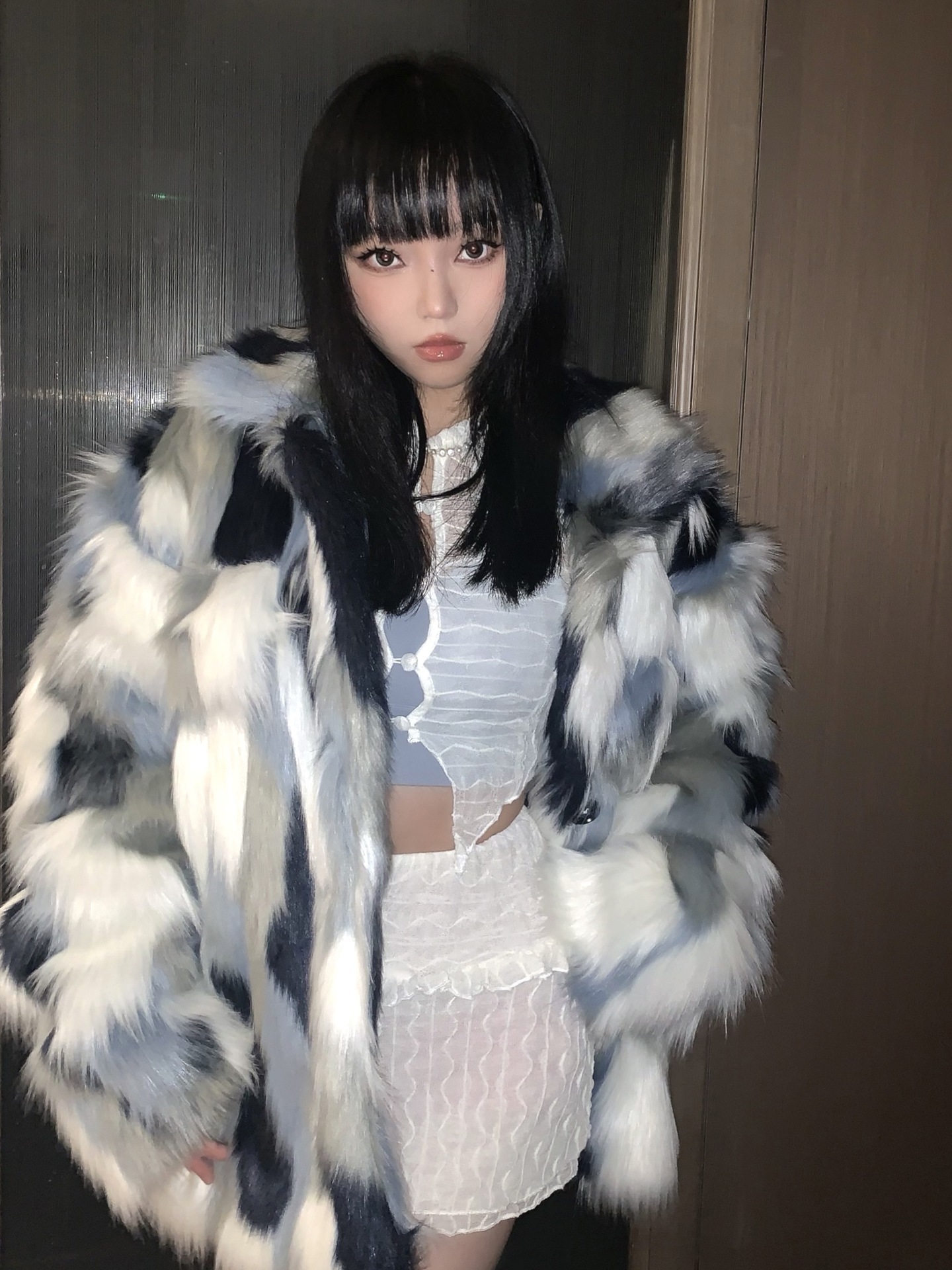 2024 秋と冬のホットガール暖かいカラフルなフォックスファー環境に優しい毛皮のジャケットミッドレングスぬいぐるみトップトレンディなスタイル