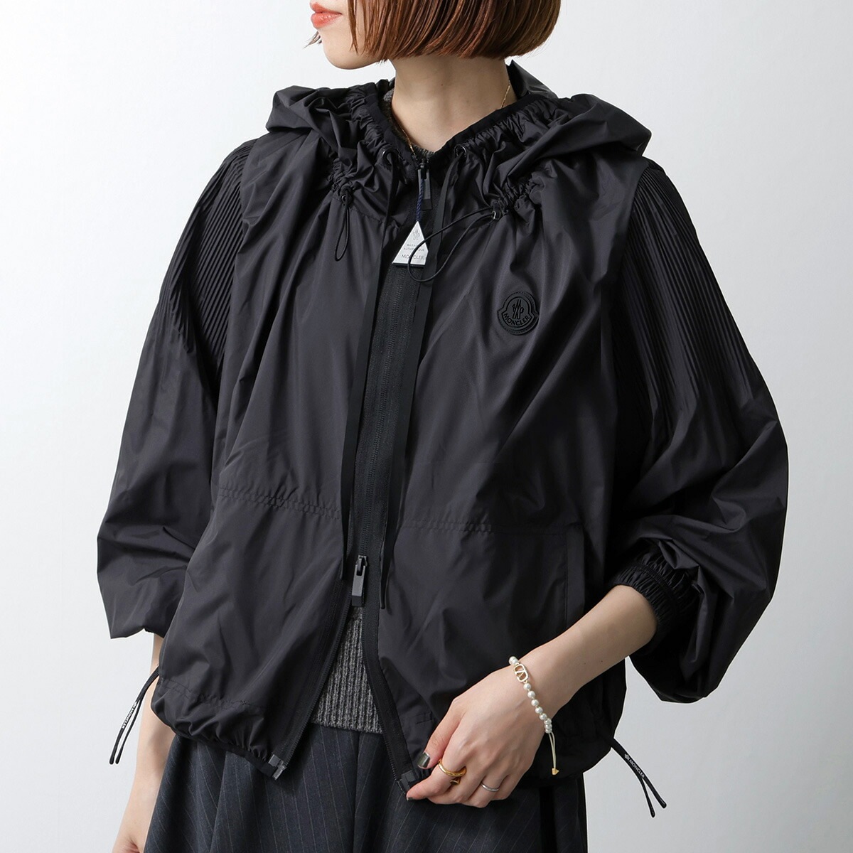 MONCLER Matt Black モンクレール マットブラック ウインドブレーカー AUXONNE オーソンヌ 1A00027 54A81 レディース ブルゾン フード付き ジャケット 999