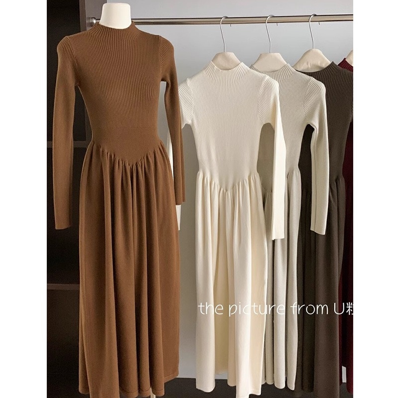 【1つ買うと10つ無料】ニットドレス女性の秋と冬のハイレベルの長袖の底部 ラインの長い赤いセータースカート