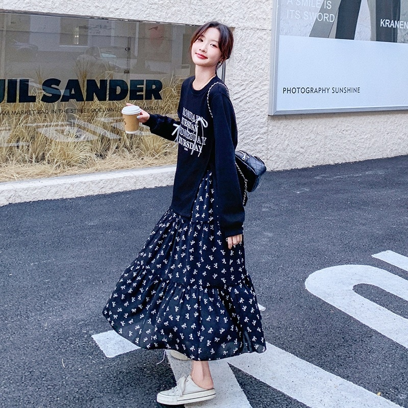 カジュアルセータースーツ女性春と秋の花柄半身スカート2点セット秋の摩耗の全体のセット老化韓国カジュアル