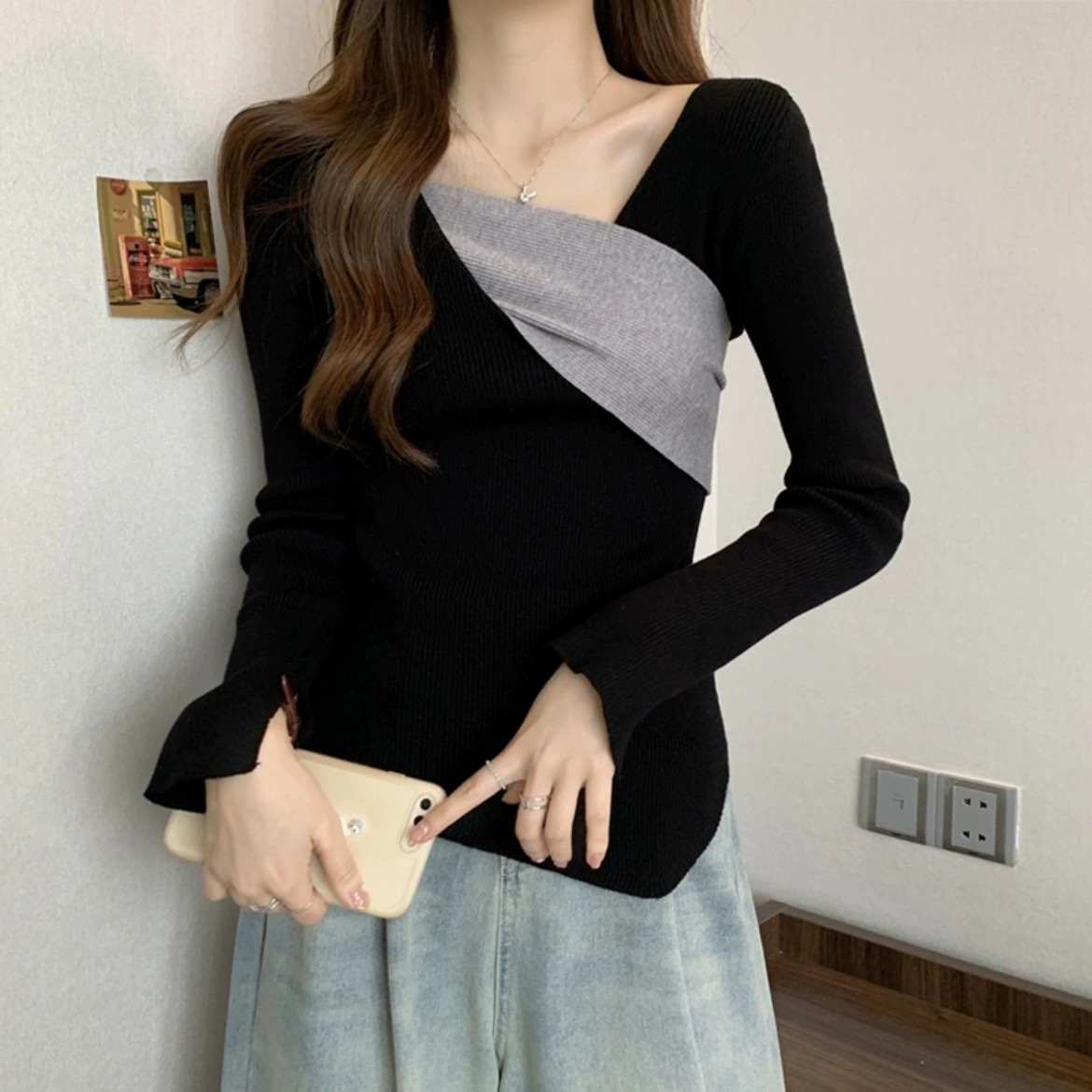 レディース トップス ニット セーター プルオーバー レギュラー丈 長袖 スリットスリーブ Vネック スリム アシンメトリー 切り替え リブ 切り替えデザイン バイカラー 配色 きれいめ シンプル 5,621円