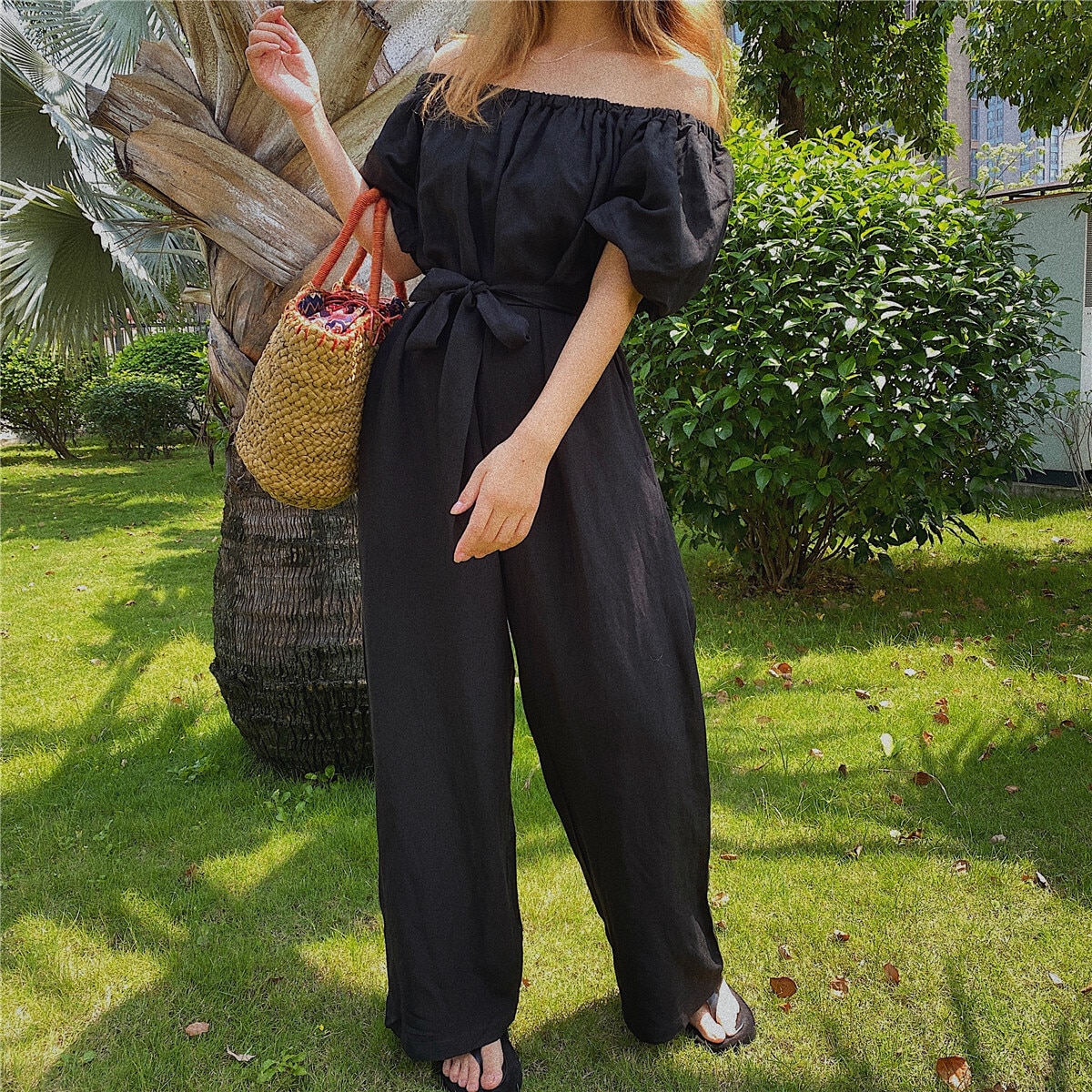 レディース オールインワン つなぎ ジャンプスーツ 半袖 5分袖 オープンショルダー バルーン袖 オフショルダー 襟なし ノーカラー ワイド フェミニン ウエストリボン ハイウエスト 麻 リネン 9,202円