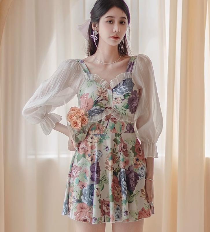 水着 レディース 夏 プール ビーチ おしゃれ かわいい 洋服見え フェミニン 長袖 高級感 スリム見え ワンピース 温泉 フラワープリント 5,617円