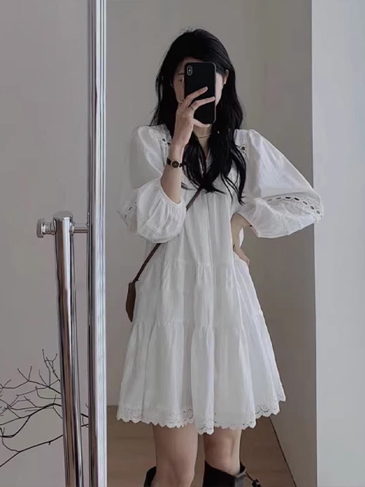 秋の新しい小柄なフランスの白いドレス子供の夏のデザインニッチ長袖ショートドレス