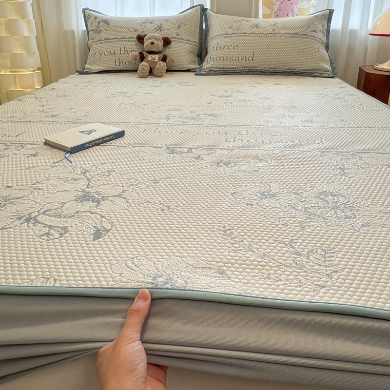 夏のクラスaジャクアード冷却氷のシルクマットベッドディングシート3ピースドゥドゥー冷却マット完全囲まれた寝具シートアイスシルクマット