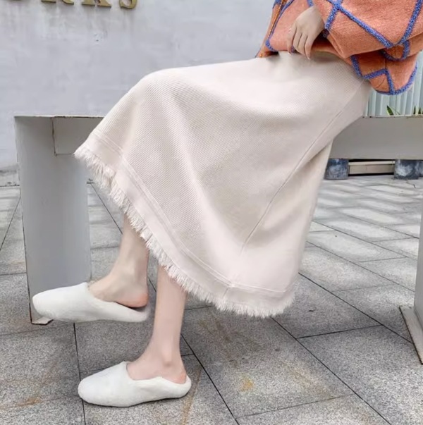 スカート ニットスカート ロング丈 デザイン 美ライン リブ 伸縮性 フリンジ ニット カラバリ スタイルアップ ロマンチック かわいい 大人可愛い きれいめ シンプル カジュアル 大人 上品