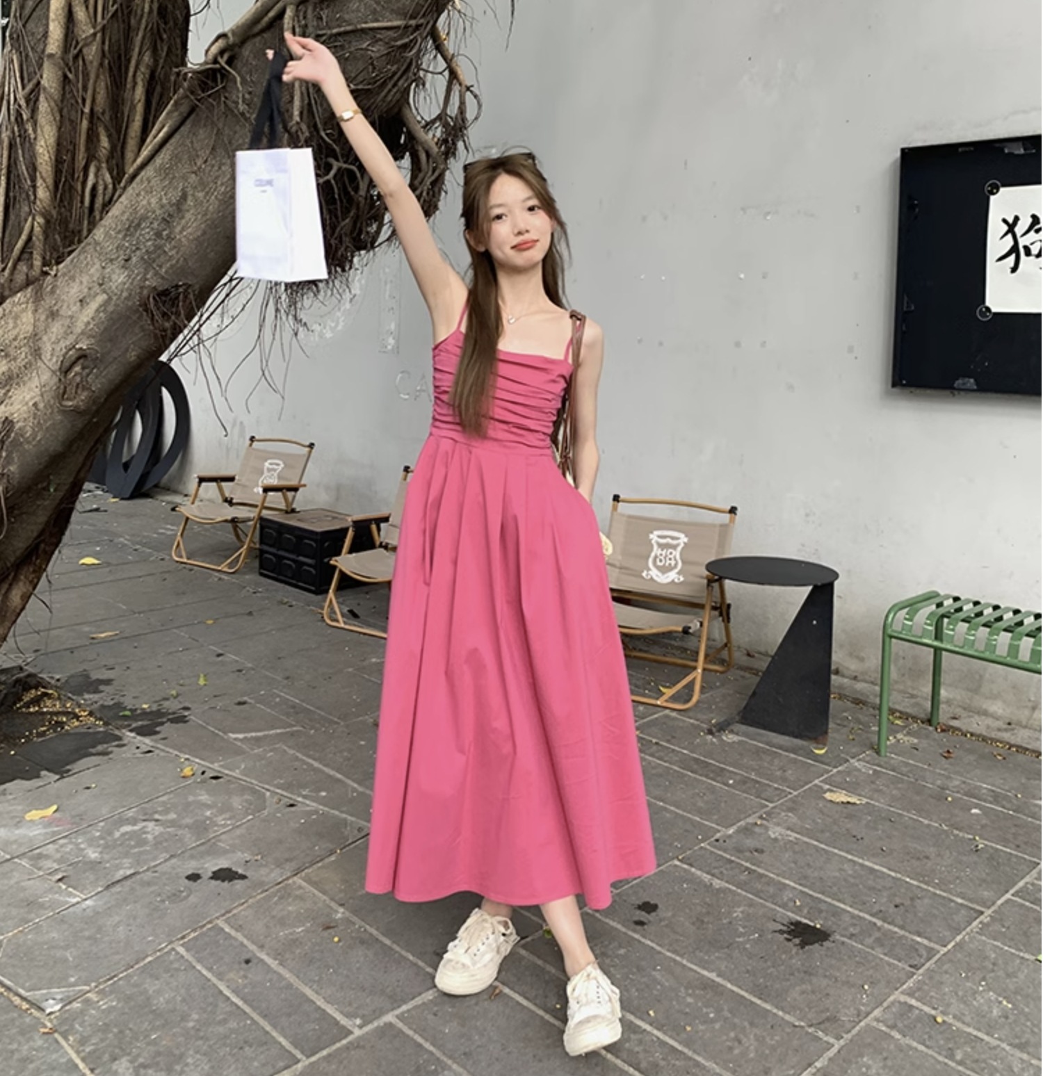 個性的 夏服 ワンピース フレアワンピース キャミワンピ ロジスワンピ ロング アンクル 袖なし ノースリーブ スクエアネック フレア セミフレア Aライン ギャザー インスタ映え SNS