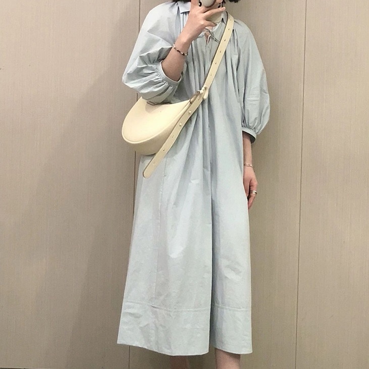 レディース ワンピース シャツワンピ プリーツスカート 膝下 ロング 7分袖 ボリューム袖 Vネック 襟付き セミフレア リボン 薄手 大人可愛い きれいめ シンプル 上品 おしゃれ こなれ感 個性的