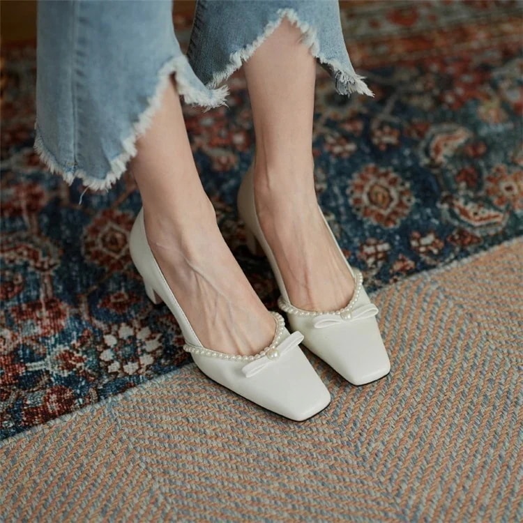 ハイヒール ファッション レトロ 気質 百掛け 】カジュアル好きならコレスタイル 歩きやすい シングルシューズ パール 太いヒール フレンチスタイル スクエアトゥ 蝶結び 【メガ割 浅い口