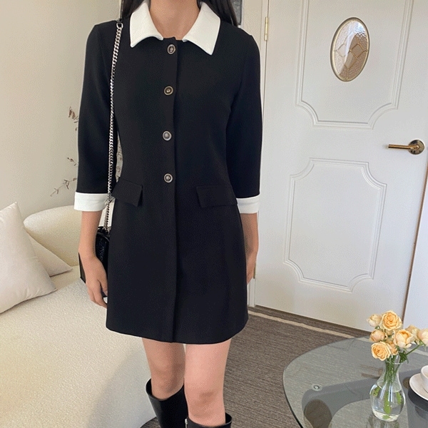 [百貨店クオリティ/ セレモニールック] 高級 結婚式 両家の顔合わせルック オフィスルック 年末ルック スリムフィット アンティーク ボタン カラー 配色 7分丈袖 スーツ ミニワンピース