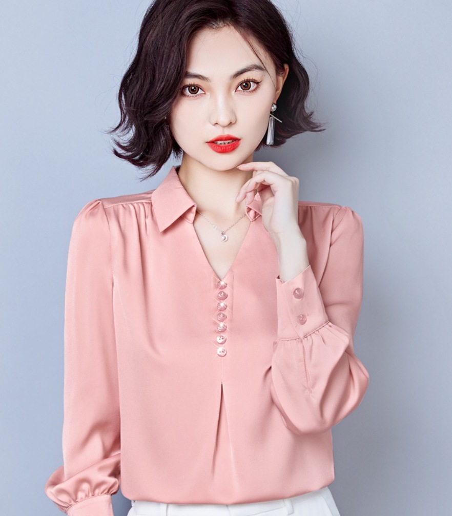 トップス デート シャツ ブラウス 光沢感 可愛い きれいめ 上品 おしゃれ かっこいい 可愛い ラブリー キュート ガーリー クール モード系 セクシー エレガント 存在感 フォーマル