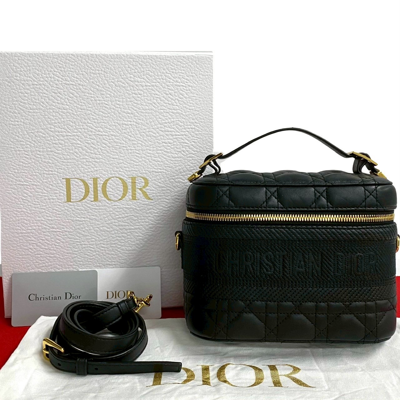 トラベル バニティバッグ カナージュショルダーバッグ レザー ブラック 72100