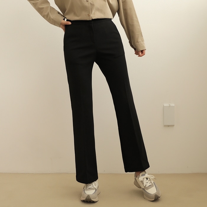 [韓国ファッション] 裏起毛 隠しバックウエストゴム ブーツカットスラックス