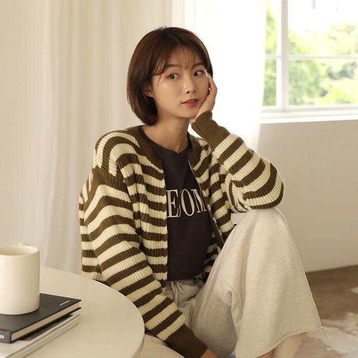 [韓国ファッション] ラウンドネック ボーダー柄 ジップアップニットカーディガン