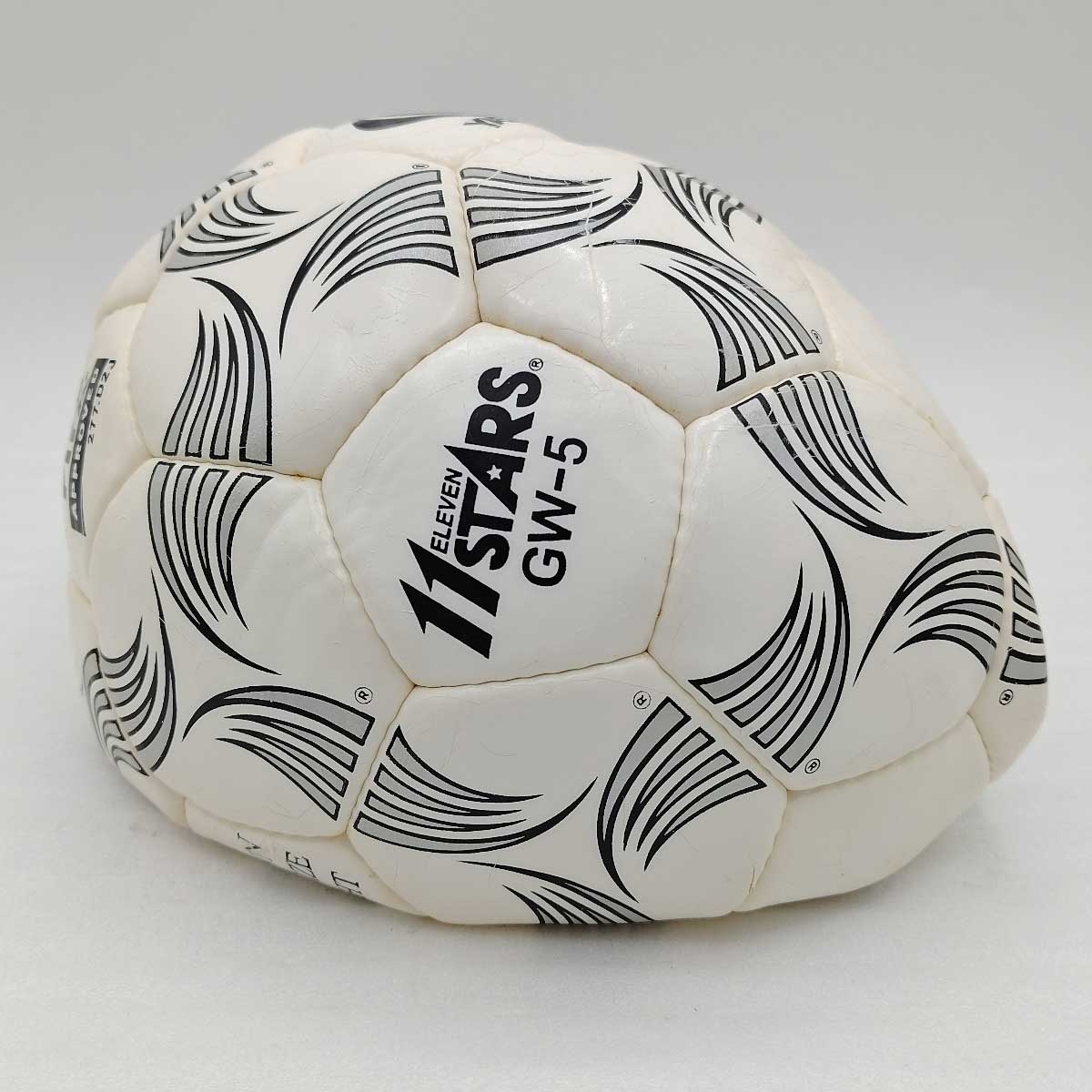【中古】ヤスダ サッカーボール 11STARS 5号球 YASUDA GW-5 FIFA APPROVED