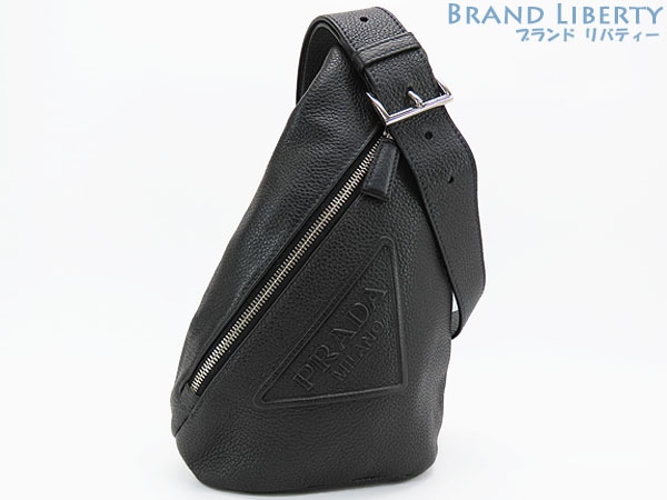 新品同様プラダPRADAヴィッテロダイノトライアングルロゴスリングバッグボディバッグバムバッグブラック2VZ098