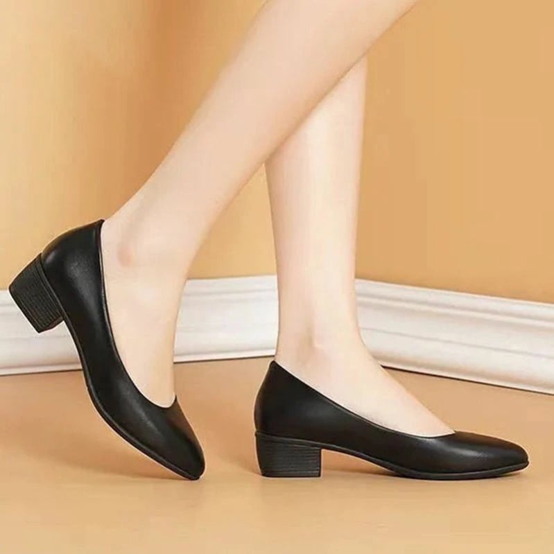 300円OFFクーポン パンプス レディース レザー スクエアトゥ ヒールcm 痛くない 柔らか 通勤 冠婚葬祭 就活 ビジネス リクルート 仕事 簡単に履ける パンプス おしゃれ 通学 黒 フォーマ