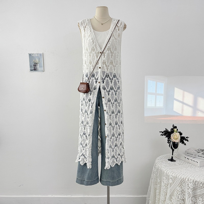 トップス ベスト ロングベスト ニットベスト Vネック 前開き ボタン 透かし編み ロング丈 可愛い かわいい 大人可愛い きれいめ シンプル 上品 レトロ おしゃれ かっこいい カジュアル こなれ感