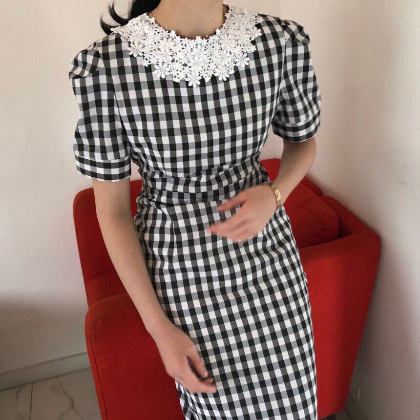 2色 ワンピース 半袖 春 夏 春夏 かわいい マキシ ロング丈 マキシ丈 9分丈 パフスリーブ Uネック ラウンドネック フラワー 襟付き 細身 ストレート Iライン マーメイド 裾フリル リボン