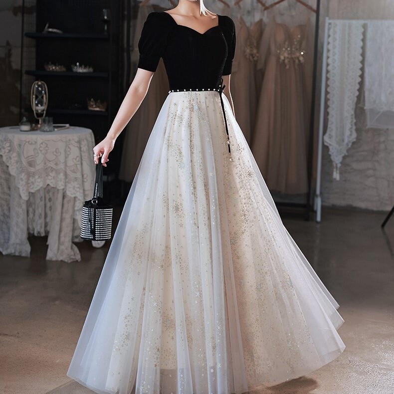 ドレス ワンピース レディース パーティー 演奏会 発表会 ステージ 舞台 衣装 膝下 ロング マキシ 半袖 パフスリーブ Vネック プリンセスライン フレア イブニング チュール シフォン リボン