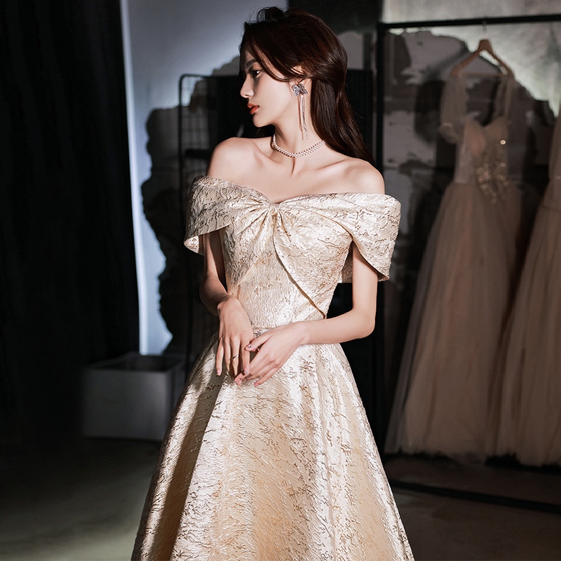 ワンショルダーゴールドドレス2025春の誕生日パーティードレスバンケットドレス