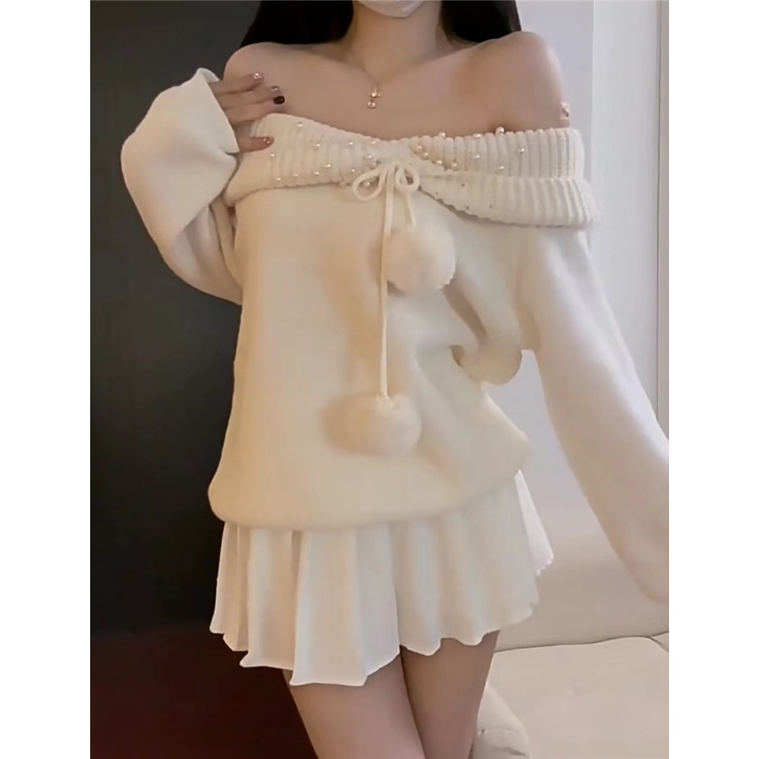 ハイエンドのカスタマイズ-日本のレトロな甘い女の子のデザインのビーズのワンショルダー セーター スカート秋怠惰なソフトワックスのようなスーツ 4,976円