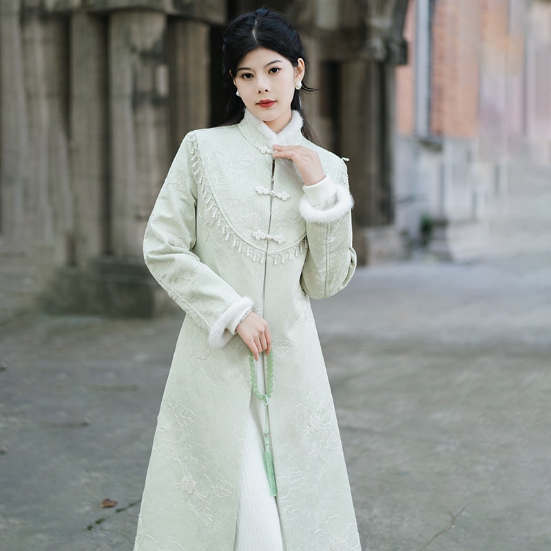 新しい中国スタイル修正されたチョンサムジャケットハイエンド冬スタイル毎日の小さな人肥厚秋のコート女性長袖