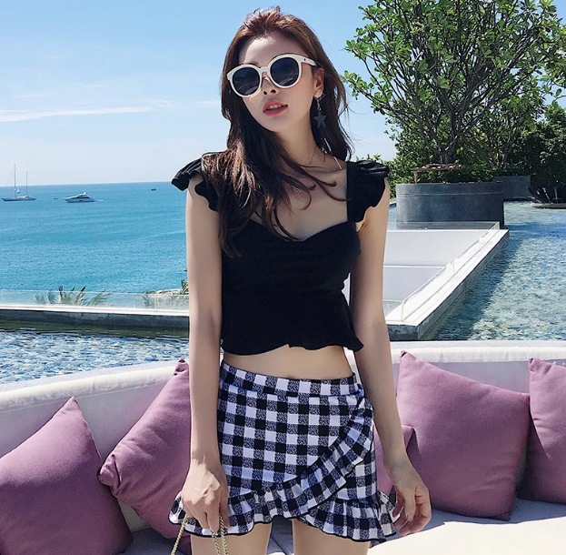 水着 ビキニ スイムウェア レディース タンキニ セパレート ビスチェ シースルー 伸縮性 シャーリング メッシュ シアー セット ツーピース スリーピース 上下セット かわいい 大人可愛い きれいめ