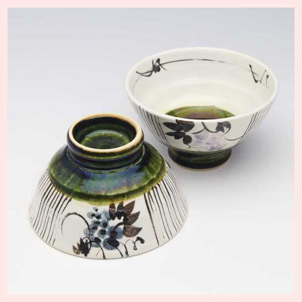 美濃焼（陶器）　織部ぶどう　組飯碗（武山窯）／青・紫（２色セット）