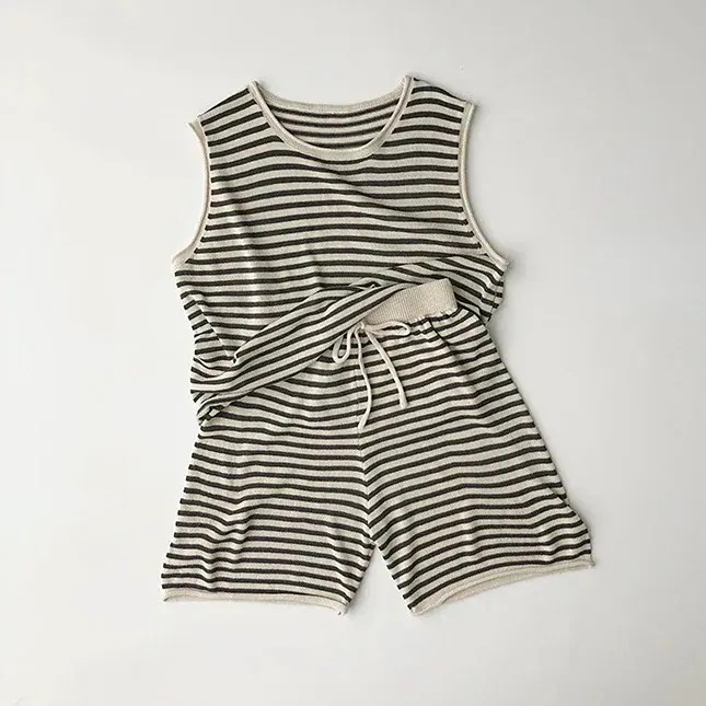 【20点セット】急速に出荷韓国版子供服25モデル，男女の赤ちゃんの薄い氷糸のチョッキストライプTシャツ，赤ちゃんの半ズボンセット