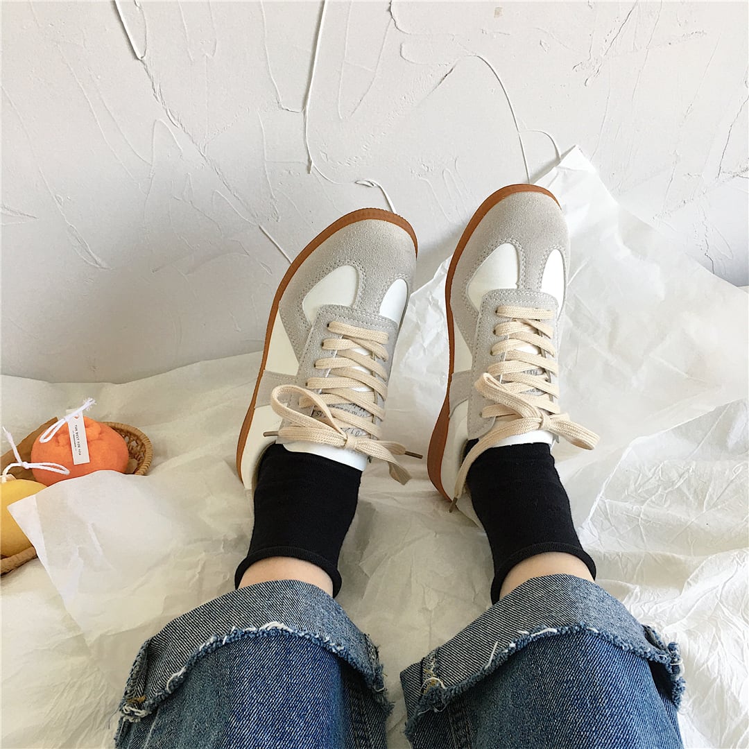 シューズ ランニングシューズ スポーツシューズ l 履きやすい 走れる 軽量 軽い 薄手 かわいい シンプル カジュアル おしゃれ お洒落 スポーティー メンズライク ボーイッシュ ラフ ルーズ こ