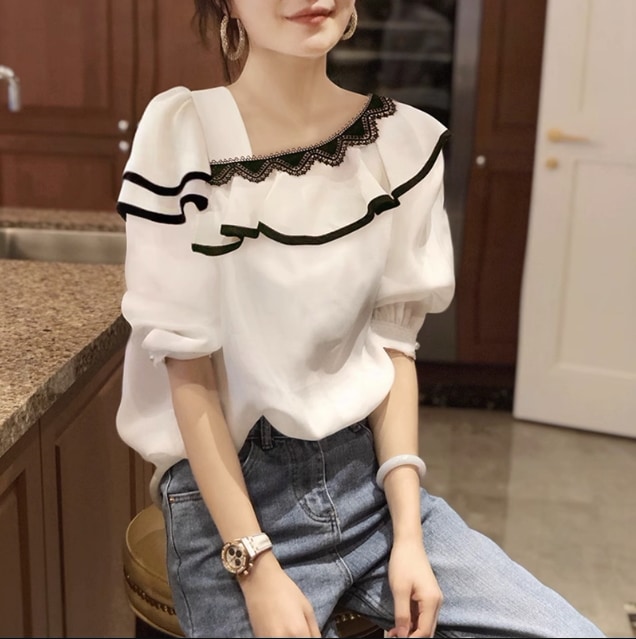 個性派 トップス シャツ ブラウス カットソー 袖あり 半袖 5分袖 五分袖 パフスリーブ 襟なし ひらひら ヒラヒラ レース フリル かわいい 大人可愛い カジュアル おしゃれ お洒落 大人可愛い