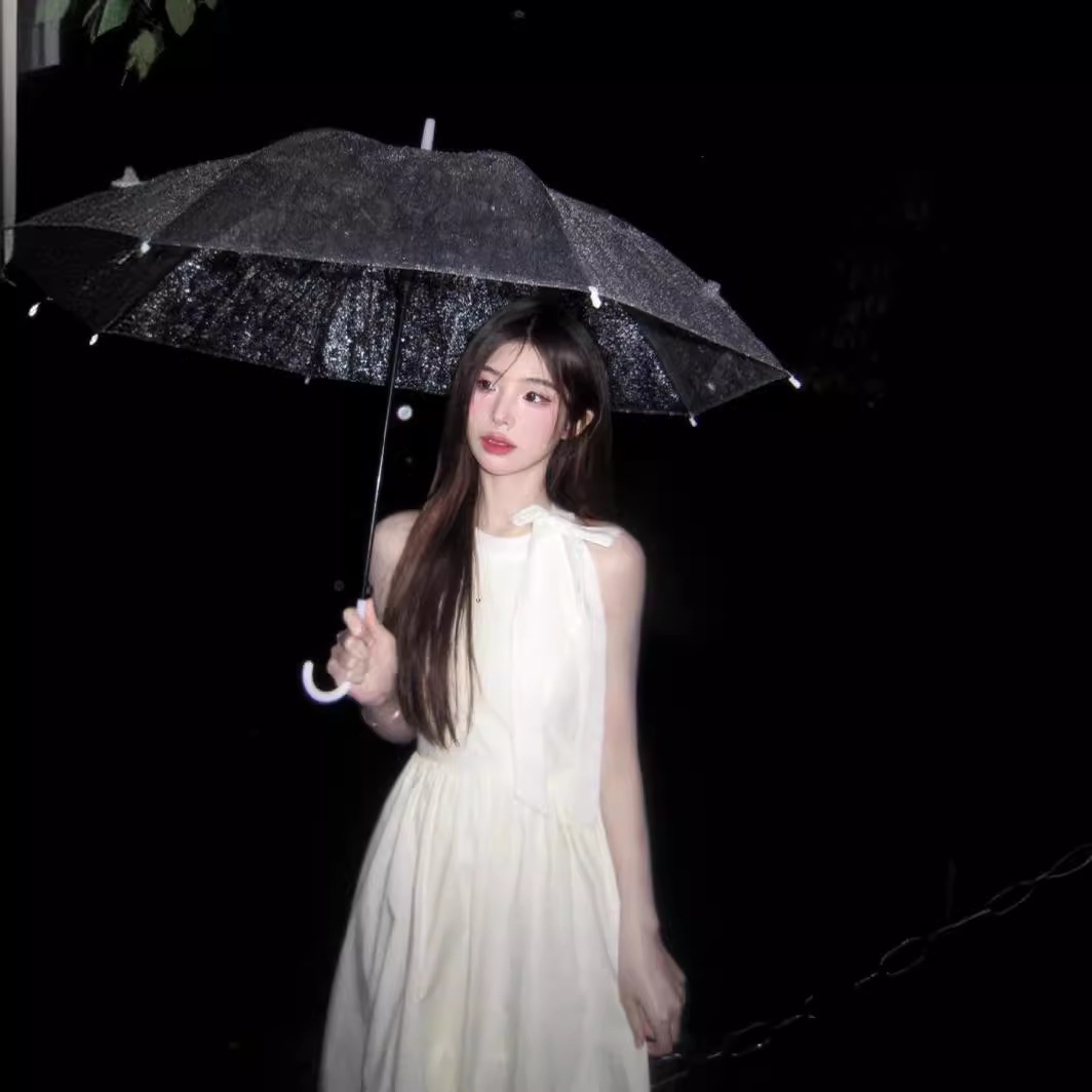 ティーブレイクホルターネックストラップドレス女性のための夏のウエスト痩身レース気質優しいスタイルノースリーブベストロングドレス