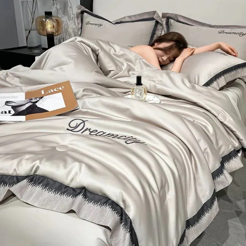 メガ割 テンセル 空調掛け布団 4枚 シルク サマーキルト シングル キルト 芯 サマー 薄手キルト アイスシルク サマーキルト 洗濯機洗い可