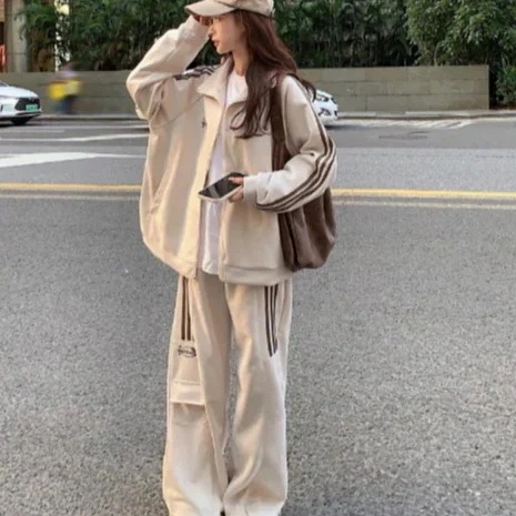 限时折扣24 2点セット トップス お出かけ 羽織り ショート丈 セットアップフルパーカーラウンドヘムルーズ サイド上下ボトムス ストレート系 ゆったりサイズワイドシルエットリラッ