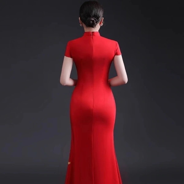 ワンピースドレスドレス2025冬の改良チョンサムテールロングアミエチケットスペシャルチームコスムレッド