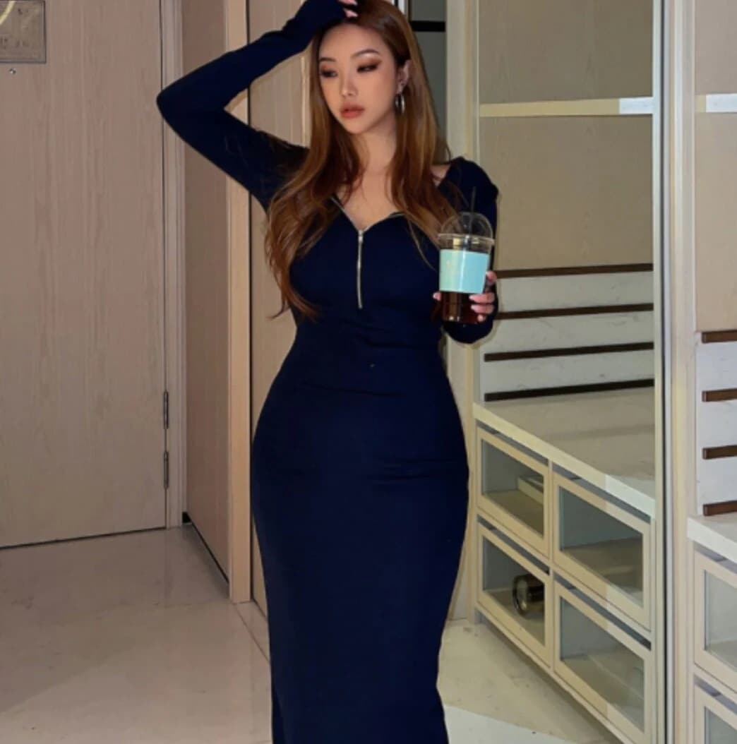 ワンピース タイト ロング ミモレ Vネック 長袖 スリム 細身 ストレート リブニット ハーフジップ ファスナー大人可愛い メンズライク カジュアル おしゃれ 春 秋 デート お出かけ ネイビー