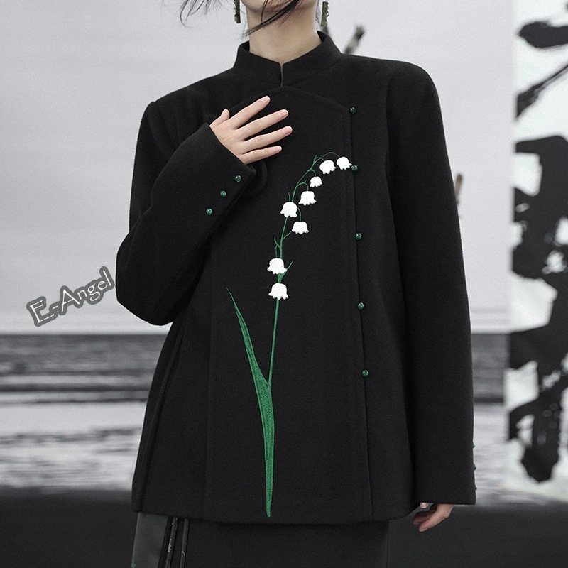 【快速出荷】チャイナ風 アウター 冬 鈴蘭刺繍 制服 ブレザー ラシャコート テーラードジャケット 黒 スタンドカラー 長袖 着瘦せ 個性的
