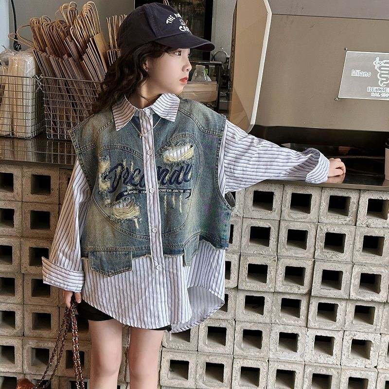 女の子ジャケット春秋poloシャツ2024新型洋気春装子供シャツ偽二枚コンビネーションデニム上着