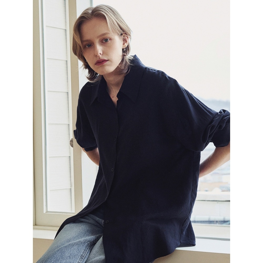 LOEIL ソフトテンセルルーズフィットシャツネイビー