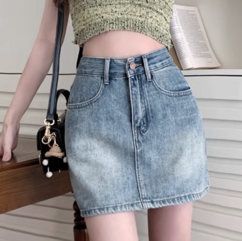 スカート ミニスカート デニムスカート ショート ショート丈 デニム かわいい 大人可愛い きれいめ シンプル カジュアル 大人 上品 おしゃれ お洒落 かっこいい レトロ 大人女子 こなれ感 ラフ