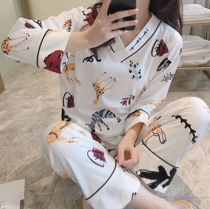 レディース トップス パンツ ボトムス ルームウェア パジャマ 部屋着 セットアップ 寝巻き ストレートパンツ フルレングス 長袖 Vネック フェミニン かわいい 大人可愛い カジュアル おしゃれ 6,125円