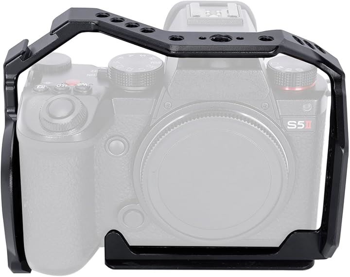 カメラケージ パナソニック Lumix S5II DC-S5M2/S5IIX S5MIIX/S5/G9M2に専用カメラケージ Natoレール付き ARRI規格ネジ穴 ー547