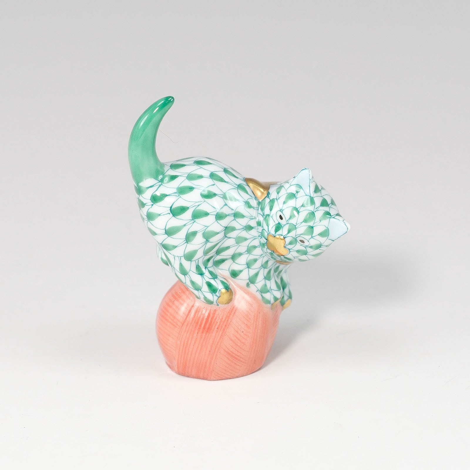 猫 05221 VHV オブジェ _ 中古品 A+ランクインテリア雑貨