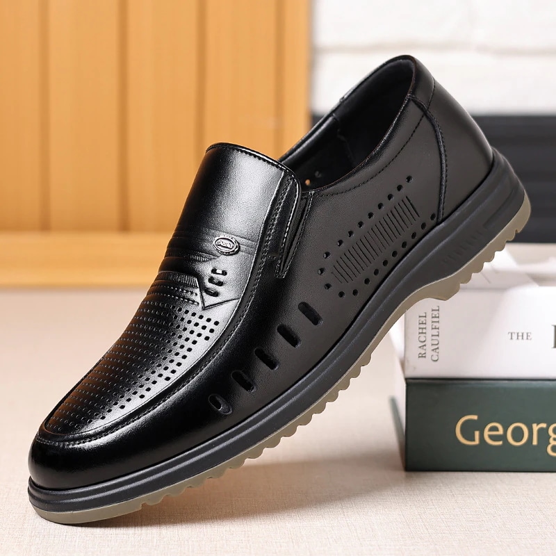 通気性のあるレザーサンダル メンズシューズ 中空スリッポン ビジネスカジュアル レザーシューズ ダッドレザーシューズ メンズシューズ