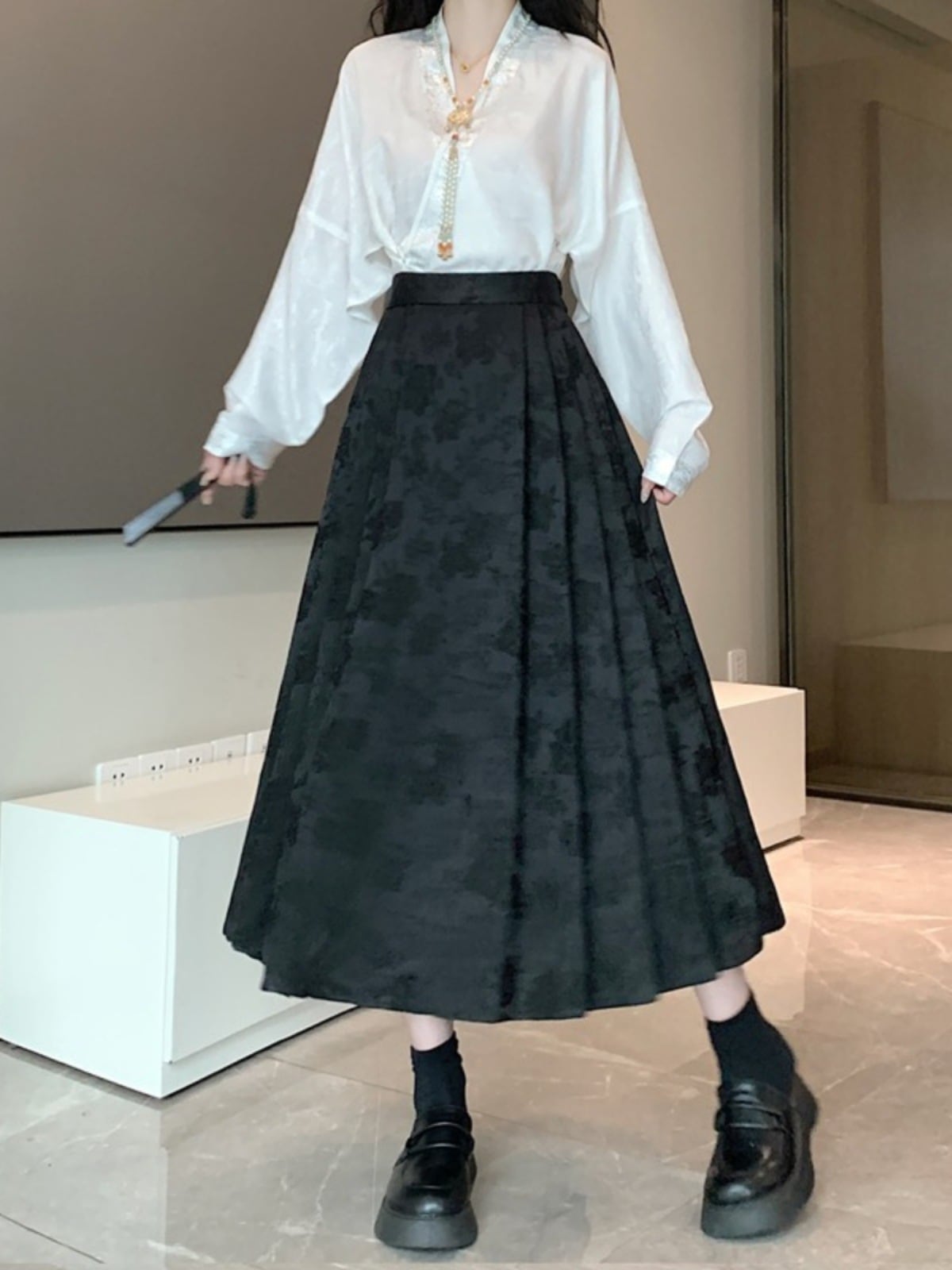 春の女性のための新しい風デイリー馬面スカートハイウエストaラインスリムで汎用性の高いミドル丈ジャカードスカート 5,558円