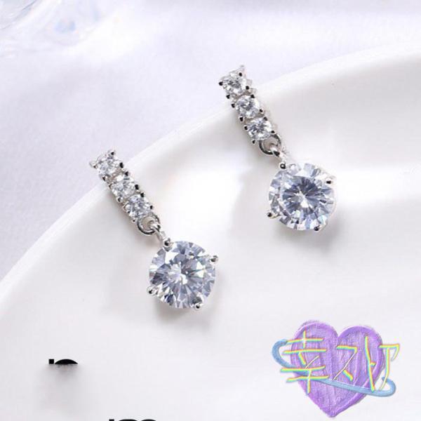 ピアス レディース 大粒 揺れる 贅沢8粒 ダイヤモンドcz プラチナ仕上げ シルバー925 女性 彼女 嫁 娘 母の日ギフト 記念日