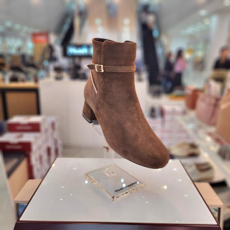 女性の足に快適なクリスタルストラップ軽量スエードアンクルブーツ3fr602-B